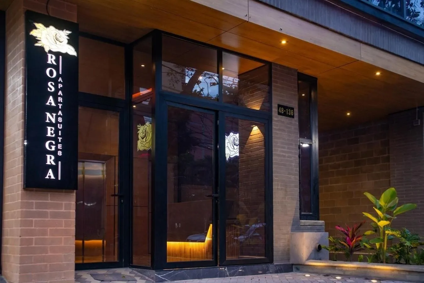 Tranquil Stadio Suite Rosa Negra Medellin Apartment